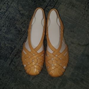 Earth Origins Belle Brielle Wide Leather Sandals